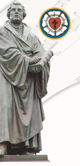 Lutherstatue mit Lutherrose